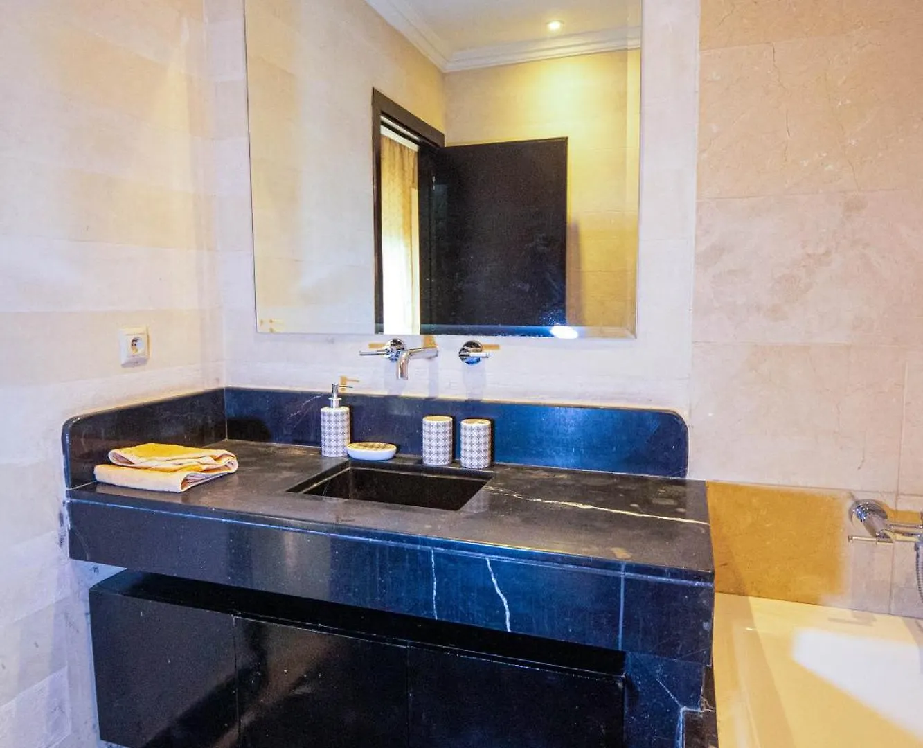 Top Location, Elegance, View & Comfort مراكش المغرب